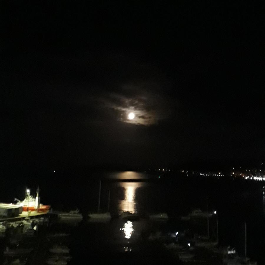 Seaview Kavala Port Appartement Buitenkant foto